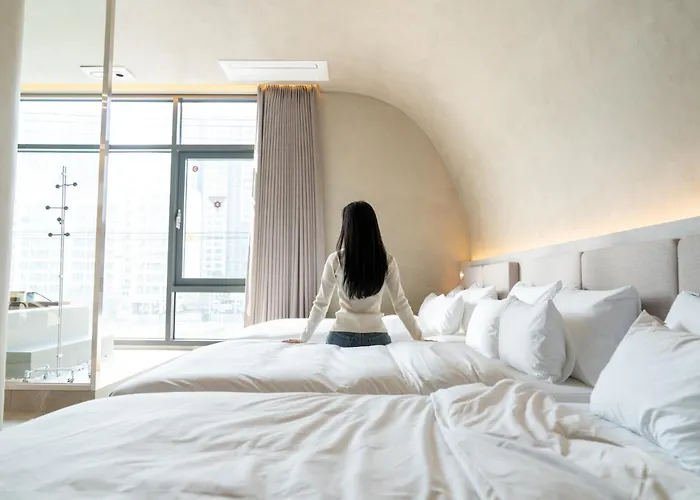 Appartement 홍대#dmc역#커플,가족,단체여행#프라이빗 감성숙소#villa De Ellie *