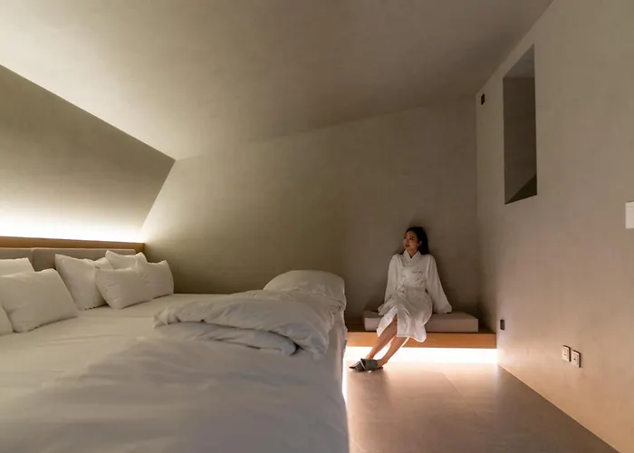 홍대#dmc역#커플,가족,단체여행#프라이빗 감성숙소#villa De Ellie Daire